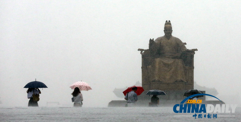 高清組圖：韓國(guó)首爾連日暴雨侵襲市民生活受影響