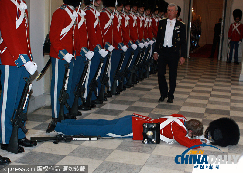 “八一”建軍節(jié)來臨 盤點(diǎn)各國(guó)“虛弱”大兵（組圖）