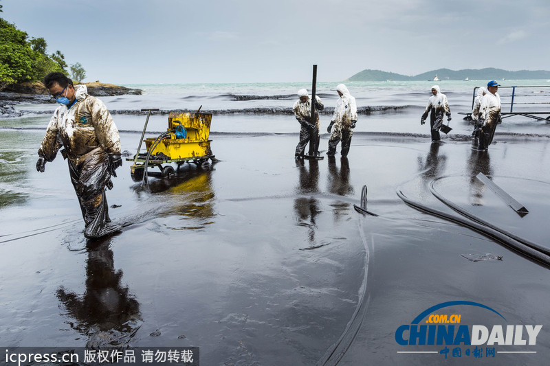 泰國(guó)原油泄漏擴(kuò)散至旅游勝地沙美島（高清組圖）