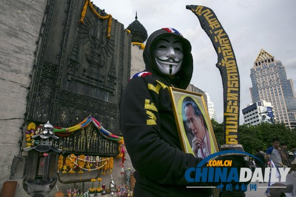 泰國(guó)再現(xiàn)反政府示威集會(huì) 數(shù)千人參加（組圖）