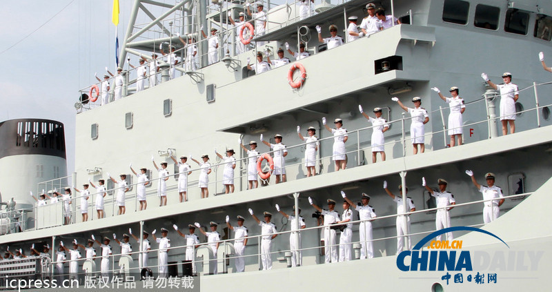 中國海軍“鄭和”號(hào)訓(xùn)練艦到訪韓國（高清組圖）