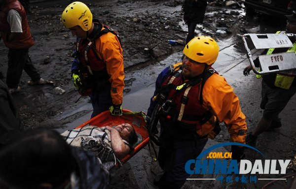 美國(guó)多地因暴雨發(fā)出洪水警報(bào) 已致1死3失蹤（圖）