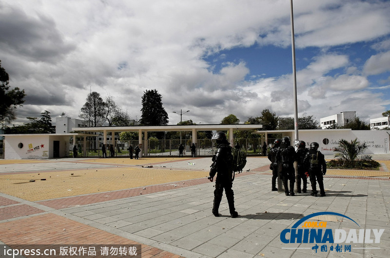 哥倫比亞全國大罷工要求下調(diào)汽油價(jià)格 引發(fā)警民沖突（組圖）