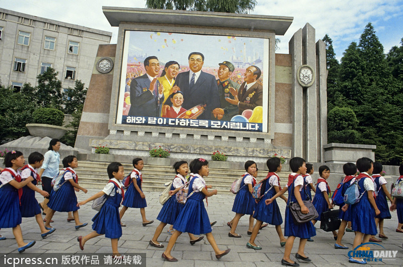 組圖：又是一年開學(xué)季 各國校服大比拼