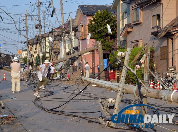 日本東部遭龍卷風(fēng)襲擊 造成27人受傷(組圖)