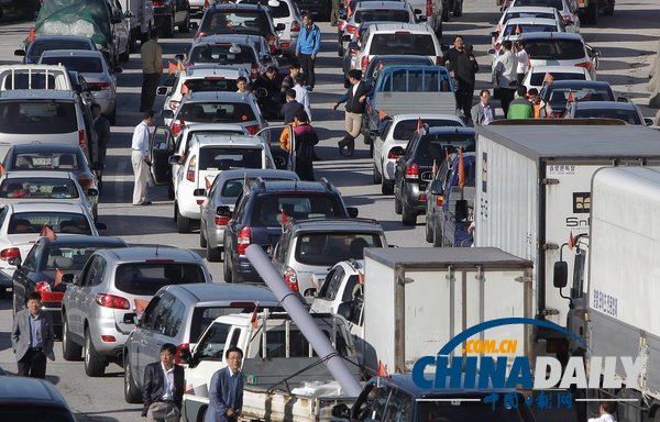 朝鮮開(kāi)城工業(yè)園區(qū)重啟 大批韓方人員和車輛涌入（組圖）