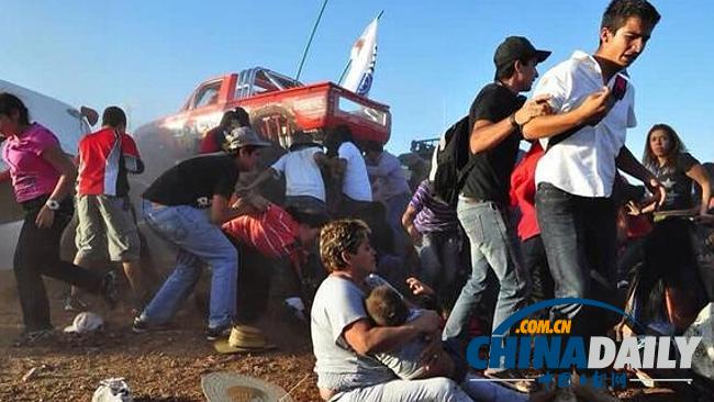 墨西哥巨型卡車沖入看臺(tái) 致至少6人死亡47人受傷