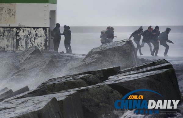 歐洲多國(guó)遭遇強(qiáng)風(fēng)暴襲擊 十余人死亡損失慘重（組圖）