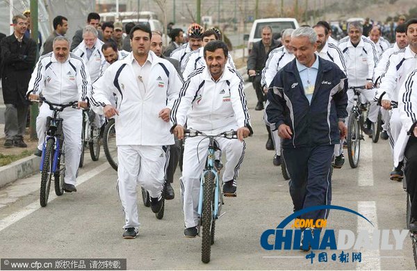 圖：歐洲自行車(chē)銷(xiāo)量超汽車(chē) 看政要大佬引領(lǐng)騎車(chē)風(fēng)尚