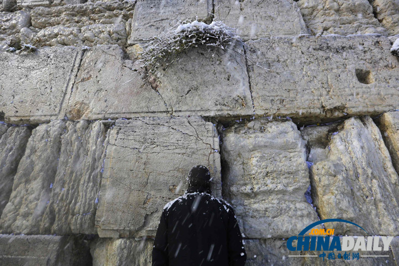 耶路撒冷遇罕見(jiàn)暴風(fēng)雪 克里仍有望會(huì)見(jiàn)內(nèi)塔尼亞胡