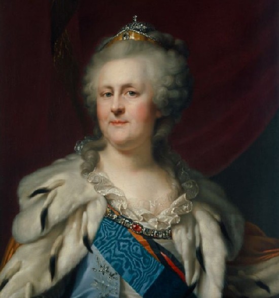英國首相與俄國女皇長得像？！對比照網(wǎng)上躥紅