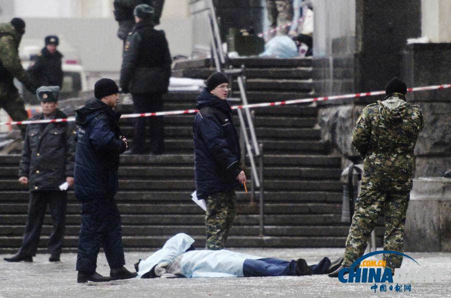 俄南部火車站發(fā)生恐怖襲擊 18人死亡50人受傷