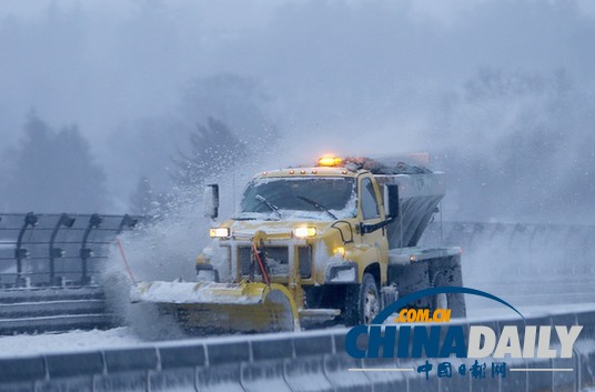 美國暴風(fēng)雪致16人死 紐約和新澤西州進入緊急狀態(tài)