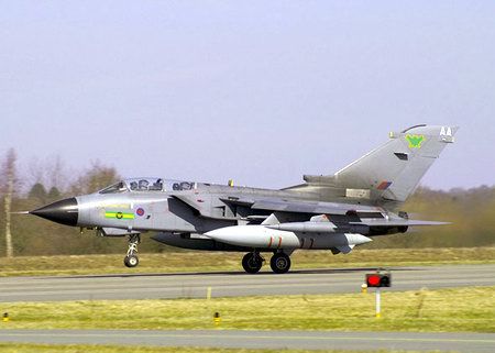 英空軍“狂風(fēng)”戰(zhàn)機(jī)裝配3D打印零件成功試飛
