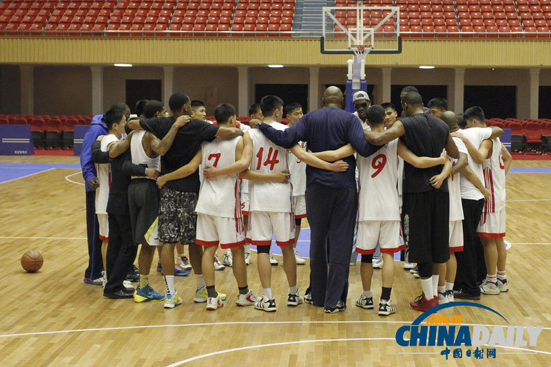 前NBA明星隊(duì)朝鮮籃球場練習(xí) 備戰(zhàn)友誼賽為金正恩慶生