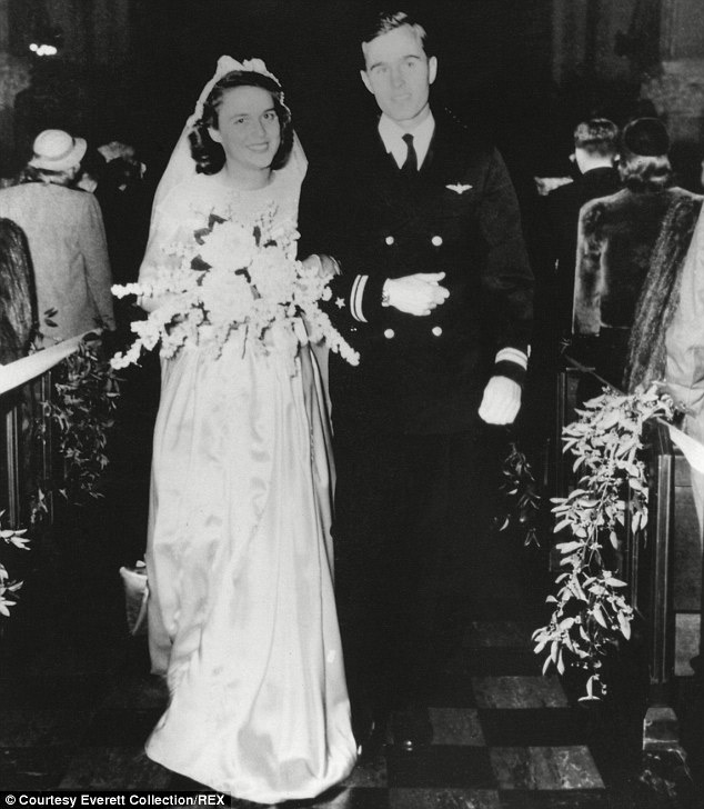 老布什夫婦69年相濡以沫 多些調(diào)侃系婚姻長(zhǎng)久秘訣