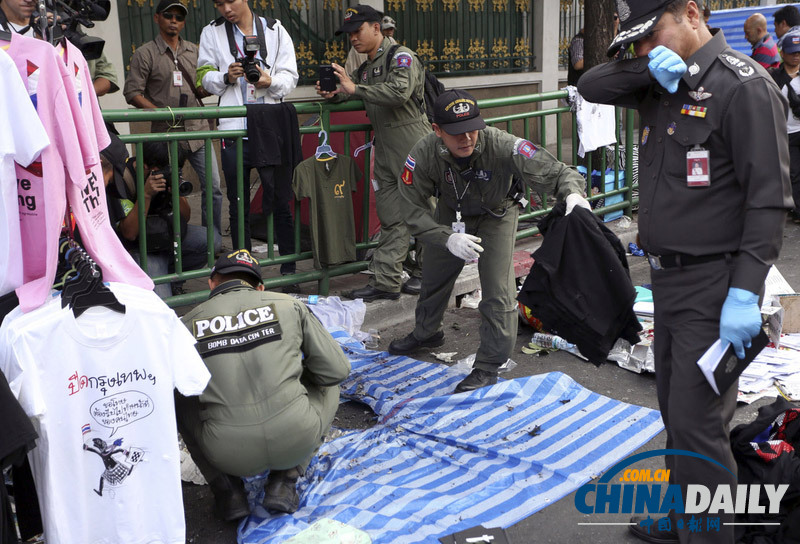 泰國(guó)反政府示威據(jù)點(diǎn)遭炸彈襲擊 至少28人受傷