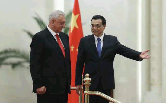 李克強(qiáng)與白俄羅斯總理米亞斯尼科維奇舉行會(huì)談