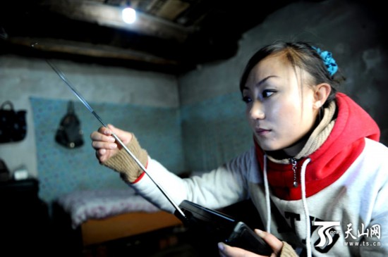 劉佳：80后女大學生回鄉(xiāng)種地 讓戈壁灘變新型農場