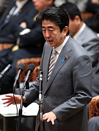 安倍盼日中盡快建機(jī)制避沖突
