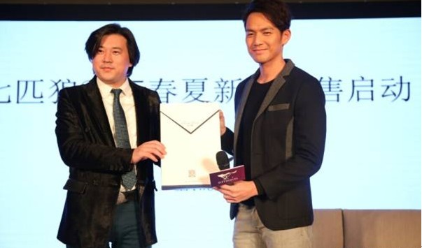 暖男鐘漢良來嘍！魅力演繹“極致襯衫”夢