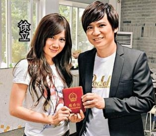 吳奇隆劉詩詩17歲之差 港臺(tái)大叔都愛找內(nèi)地嫩妻？