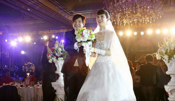 吳奇隆劉詩詩17歲之差 港臺大叔都愛找內(nèi)地嫩妻？