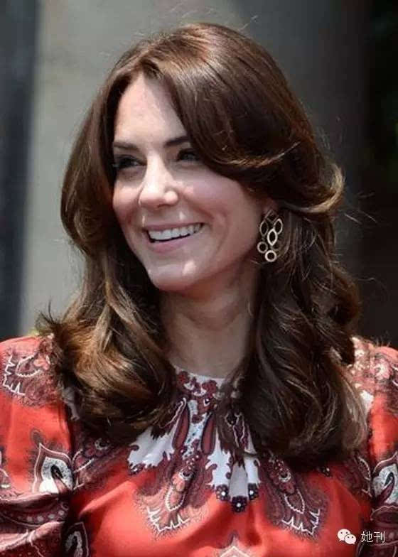 她貴比英女王，卻穿幾百塊的衣服美翻東南亞！