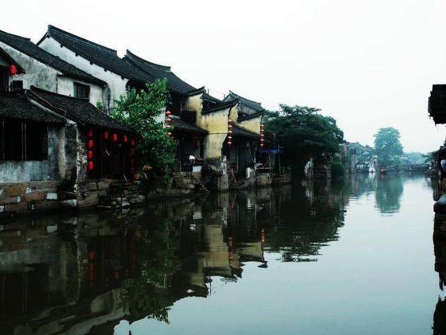 長(zhǎng)假去哪兒？CNN盤點(diǎn)中國(guó)最美的四個(gè)水鄉(xiāng)