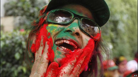 Colourful but dangerous 漂亮但危險(xiǎn)