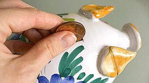 Is money child's play? 要從小學理財嗎？
