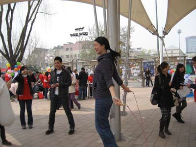 對外經(jīng)貿(mào)大學第13屆社團文化節(jié)開幕