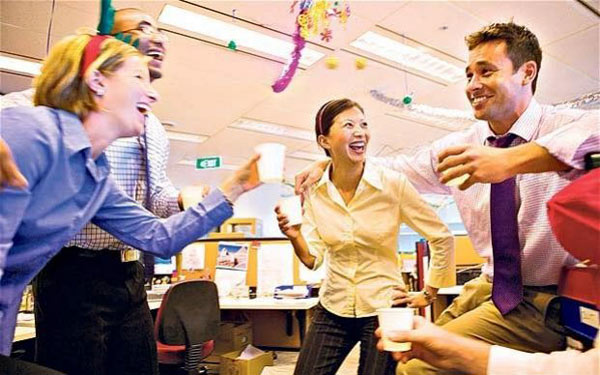 如何成為人見人愛的同事？