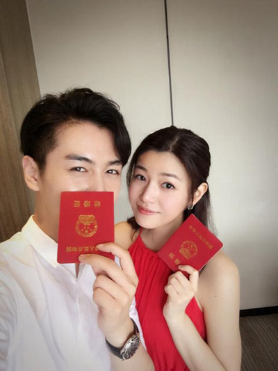 霍建華結婚！陳妍希領證！胡歌今年隨的份子錢有點多……