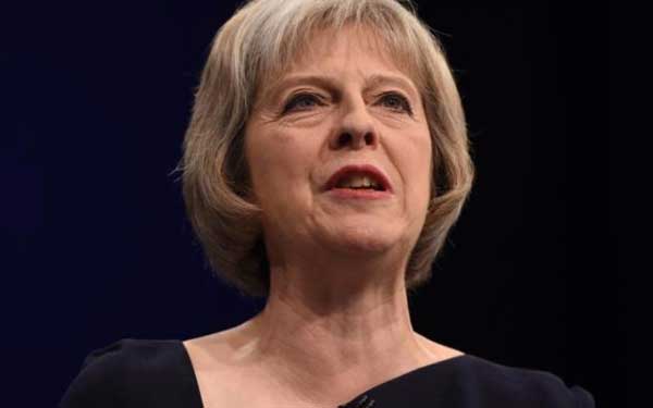 英國(guó)首相：鞋子是最愛(ài)，對(duì)鼻子不滿意