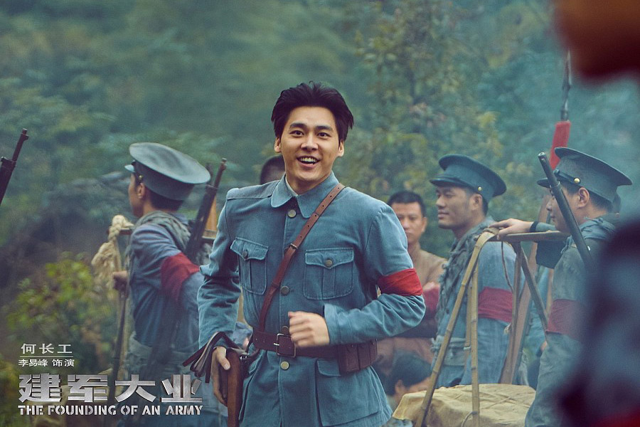 制服誘惑：國內(nèi)演員誰穿軍裝最有范兒？（組圖）