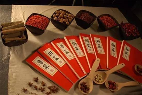 謝耳朵最愛的中餐原來是它！歪果仁眼中那些中餐的真相……
