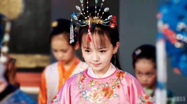 小戲骨版《紅樓夢(mèng)》演技炸裂，眼角眉梢都是戲，哪個(gè)萌娃最得你心？