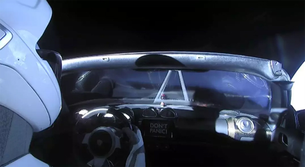 SpaceX獵鷹重型火箭首飛成功！馬斯克的特斯拉跑車(chē)上太空了
