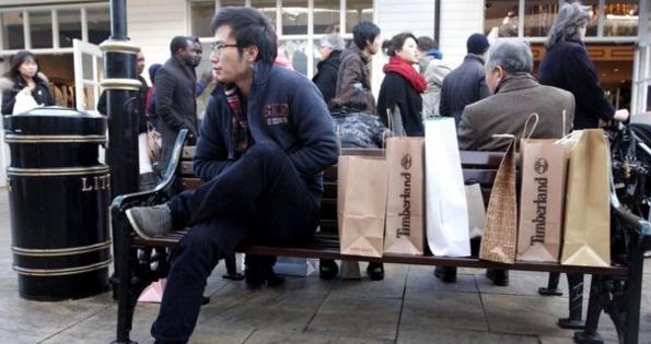 中國人狂愛比斯特驚動BBC，但這家折扣村早被外媒扒皮了