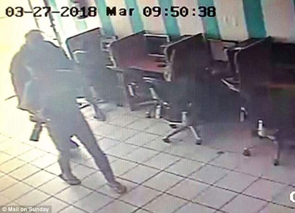 大婚前夕，哈里準岳父闖禍了！或因羞愧不參加女兒婚禮