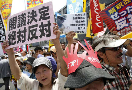 日本執(zhí)政黨就解禁“集體自衛(wèi)權(quán)”達成一致