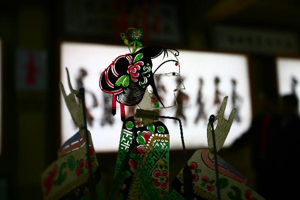 Traditional shadow puppetry performance in Anhui