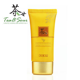 Scented Tea Whitening Foundation Milk