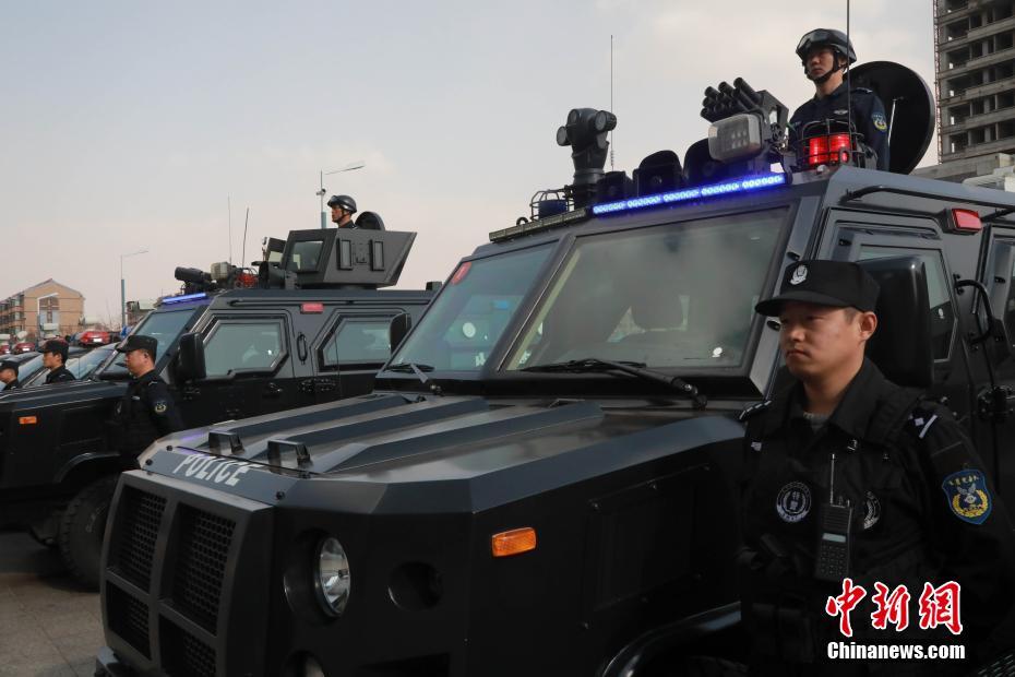 Online alarm app makes real-time video police calling