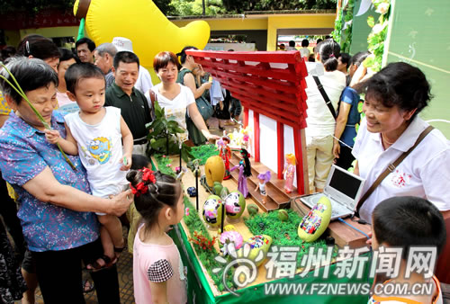 做文明人爭創(chuàng)文明城　榕開展公共文明建設(shè)年活動