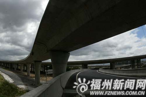 福州最寬道路國(guó)慶前通車　機(jī)場(chǎng)高速二期開始