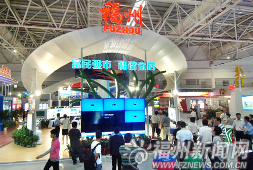6·18福州館布展完畢　榕樹(shù)的造型突出省會(huì)特色