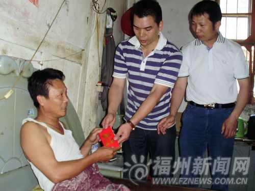 11歲堅強(qiáng)男孩撐起一個家續(xù)　各界愛心人士伸援手