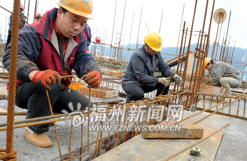 東山新苑二期一區(qū)936套公租房主體封頂　6月建成